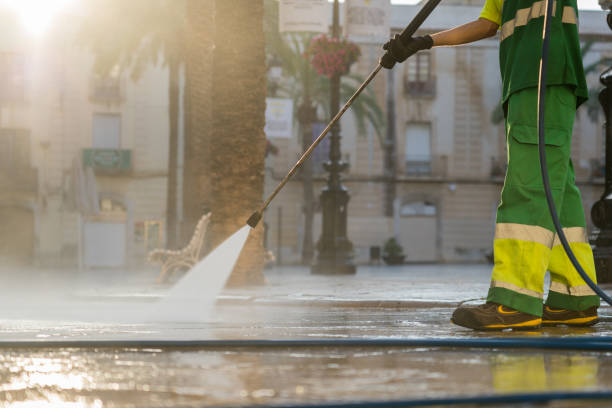 Best Oil Spill Cleanup  in Fall River, WI